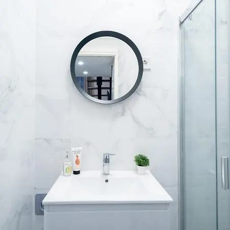 Apartamento Welcoming Modern In The Center *