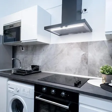 Welcoming Modern In The Center Appartement Budapest