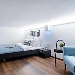 Welcoming Modern In The Center Appartement Boedapest