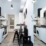 Welcoming Modern In The Center Appartement