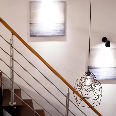Welcoming Modern In The Center